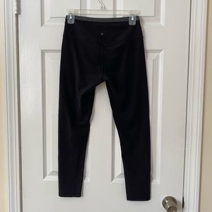 Stori by Katy Hearn Black 7/8 Workout Leggings